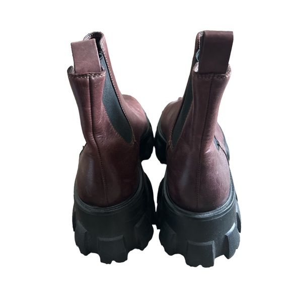 Gianni Bini the Rockowitz Leather Chunky Lug Boots - Picture 3 of 5